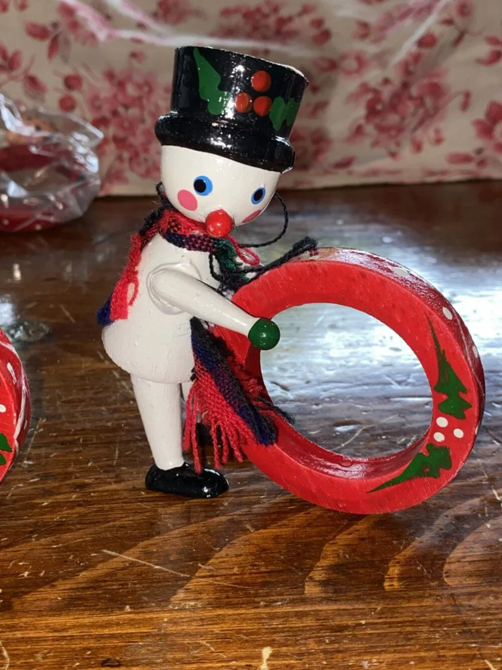 Adorable Vintage Vera Neumann 3D Wooden Christmas Napkin Holders 6pc Set